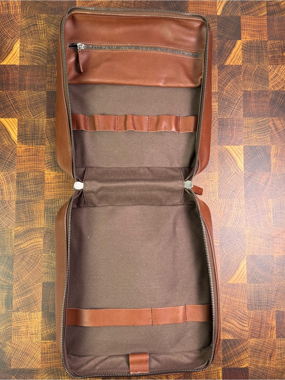 💼 This Is Ground Tech Dopp Kit Leather Organizer Toffee ✨ - Picture 4 of 6